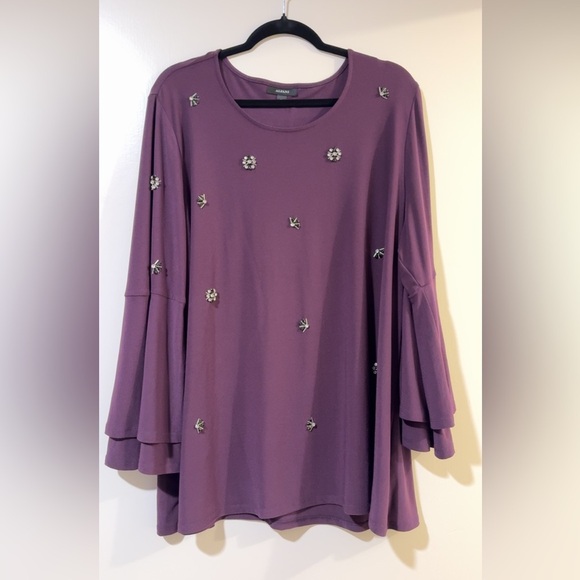 Alfani Tops - Alfani purple 3x beaded bell sleeve top